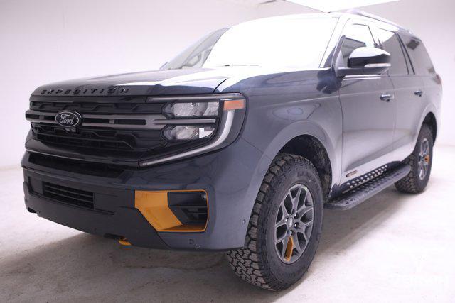 new 2025 Ford Expedition car, priced at $80,339