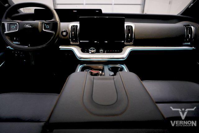 new 2025 Ford Expedition car, priced at $80,339