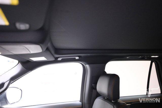 new 2025 Ford Expedition car, priced at $80,339