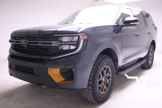 new 2025 Ford Expedition car, priced at $80,339