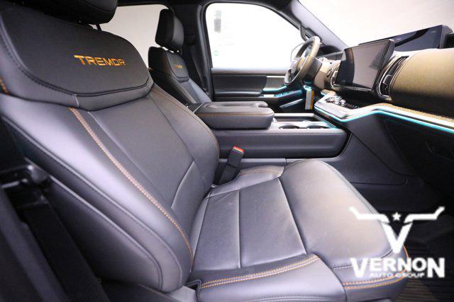 new 2025 Ford Expedition car, priced at $80,839