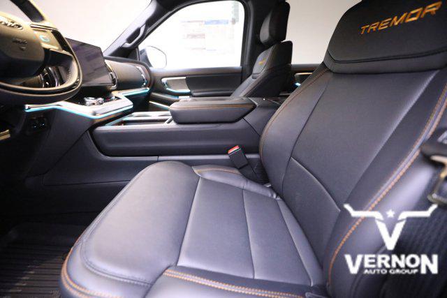 new 2025 Ford Expedition car, priced at $80,839