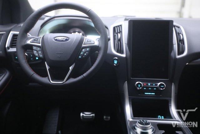 new 2024 Ford Edge car, priced at $40,217