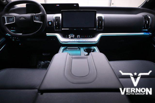 new 2025 Ford Expedition car, priced at $78,319