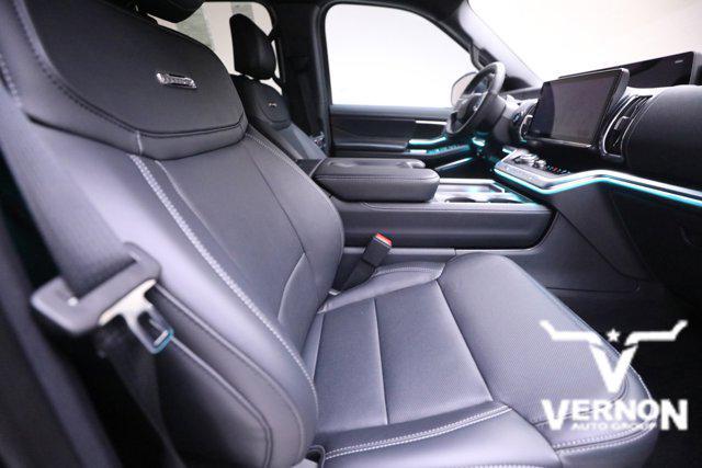 new 2025 Ford Expedition car, priced at $78,319