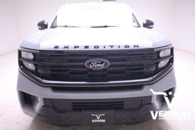 new 2025 Ford Expedition car, priced at $78,319