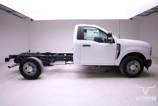 new 2024 Ford F-350 car, priced at $45,766