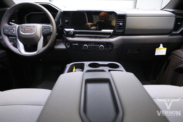 new 2025 GMC Sierra 1500 car, priced at $51,997