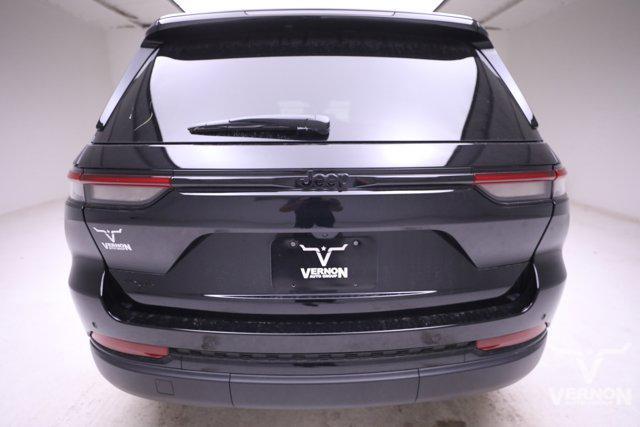 new 2025 Jeep Grand Cherokee car, priced at $37,495