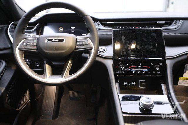 new 2025 Jeep Grand Cherokee car, priced at $37,495