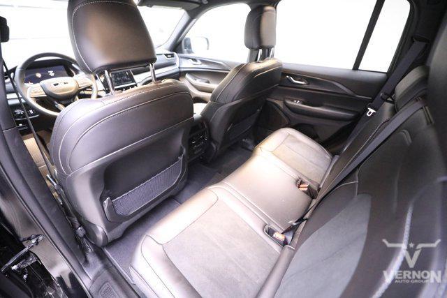 new 2025 Jeep Grand Cherokee car, priced at $37,495