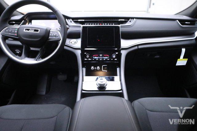 new 2025 Jeep Grand Cherokee car, priced at $35,846