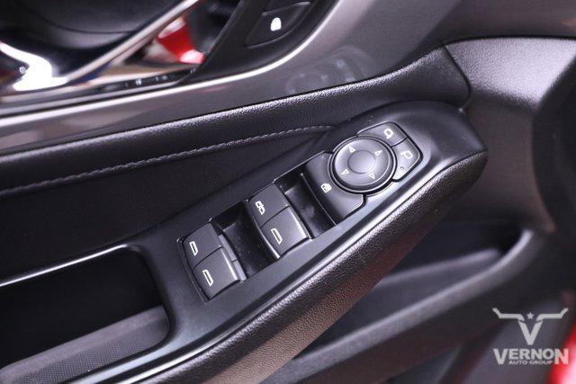 used 2023 Chevrolet Traverse car, priced at $22,998