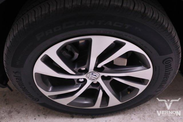 used 2023 Buick Envision car, priced at $30,999