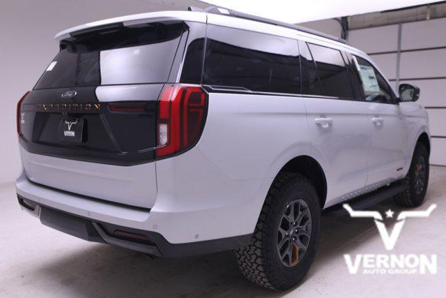 new 2025 Ford Expedition car, priced at $79,874