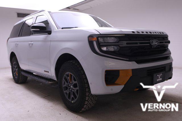new 2025 Ford Expedition car, priced at $80,881