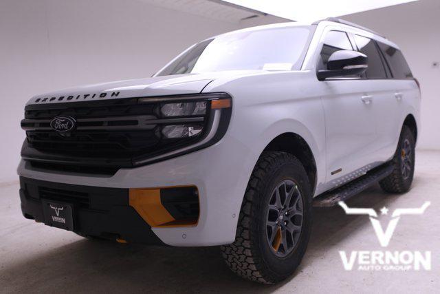 new 2025 Ford Expedition car, priced at $80,881