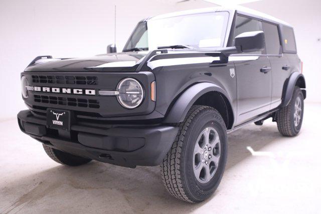 new 2025 Ford Bronco car, priced at $43,177