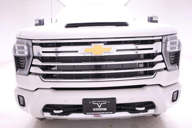 new 2025 Chevrolet Silverado 3500 car, priced at $86,387