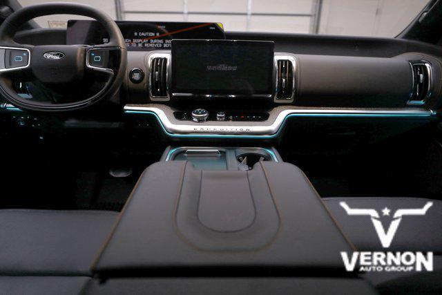 new 2025 Ford Expedition car, priced at $80,881
