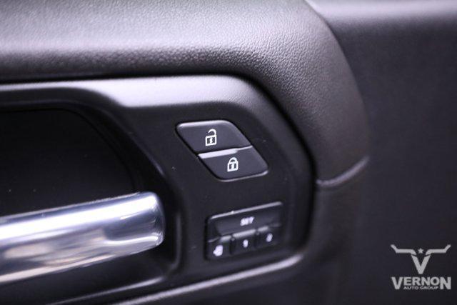 used 2022 GMC Sierra 1500 car, priced at $35,999