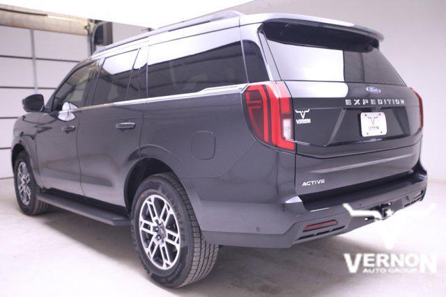 new 2025 Ford Expedition car, priced at $67,427