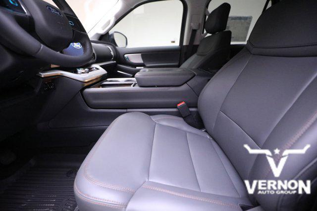 new 2025 Ford Expedition car, priced at $67,427