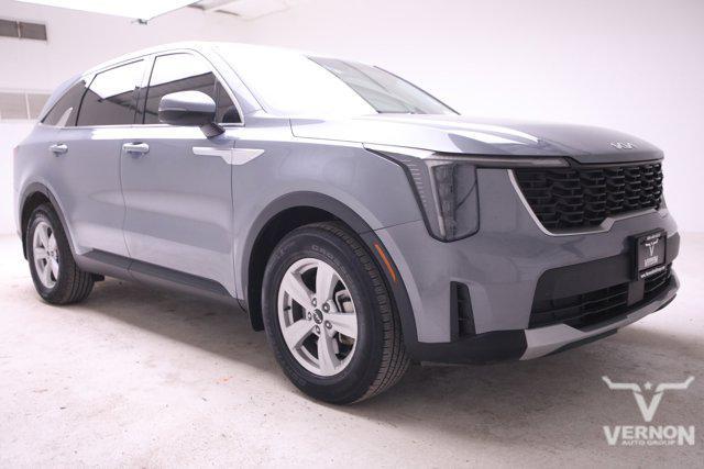 used 2025 Kia Sorento car, priced at $26,999