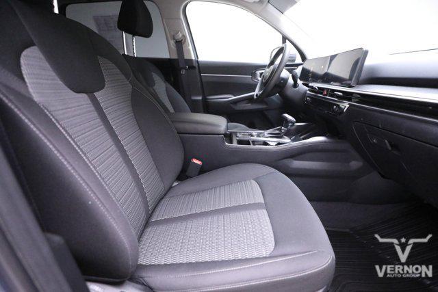 used 2025 Kia Sorento car, priced at $26,999