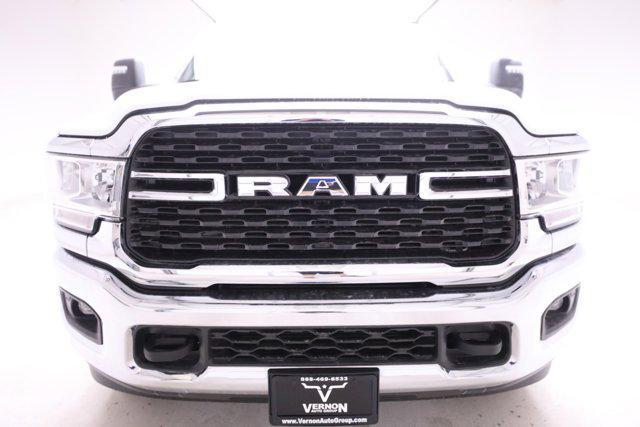 new 2024 Ram 3500 car, priced at $61,701