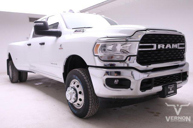 new 2024 Ram 3500 car, priced at $61,701