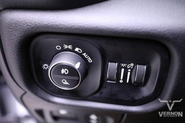 new 2025 Ram 1500 car, priced at $46,289