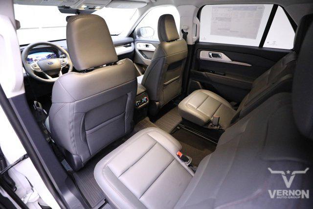 new 2025 Ford Explorer car, priced at $43,927