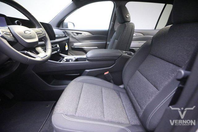 new 2026 Chevrolet Traverse car, priced at $39,996