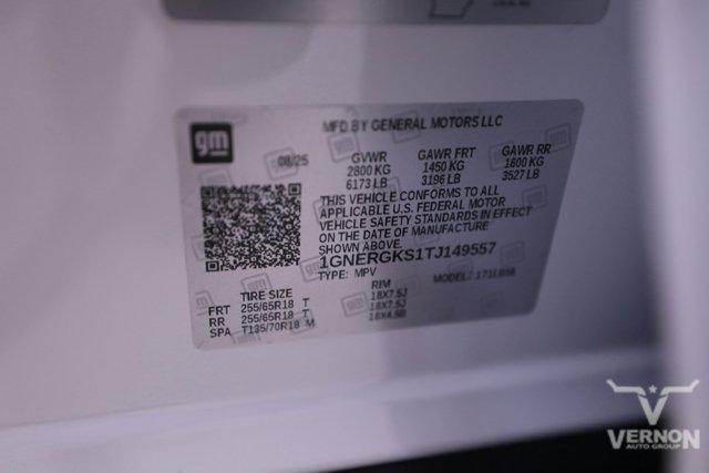 new 2026 Chevrolet Traverse car, priced at $39,996