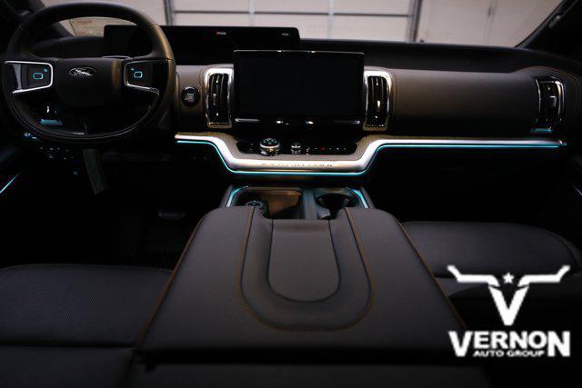 new 2025 Ford Expedition car, priced at $80,805