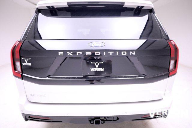 new 2025 Ford Expedition car, priced at $70,389