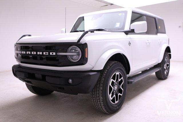 new 2024 Ford Bronco car, priced at $45,499