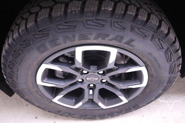 new 2026 Chevrolet Equinox car, priced at $32,696