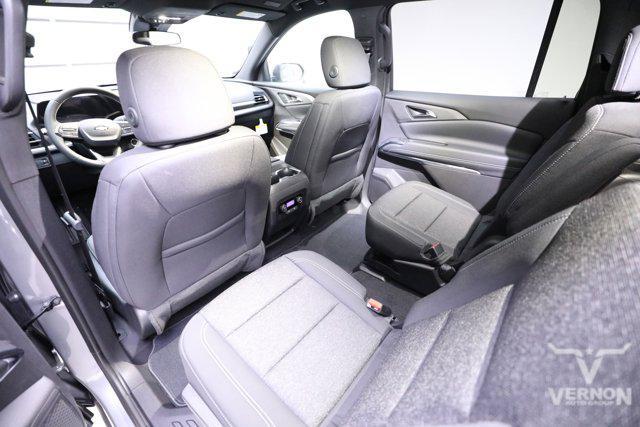 new 2026 Chevrolet Traverse car, priced at $41,096