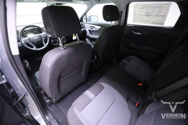 new 2025 Chevrolet Blazer car, priced at $31,996