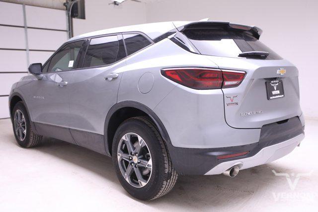 new 2025 Chevrolet Blazer car, priced at $31,996