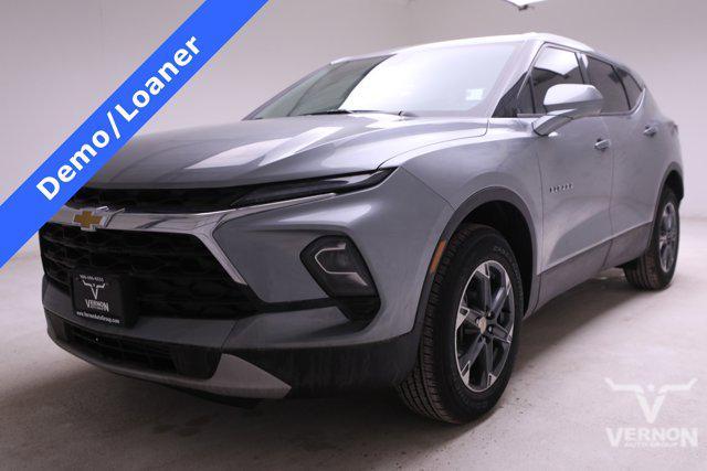 new 2025 Chevrolet Blazer car, priced at $31,996