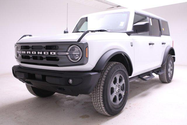 new 2024 Ford Bronco car, priced at $43,085