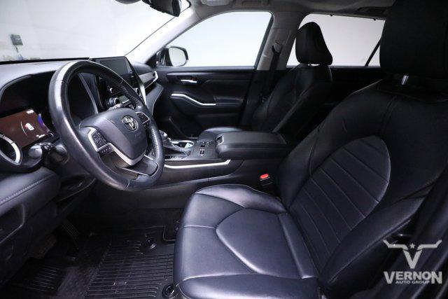 used 2023 Toyota Highlander car, priced at $32,797