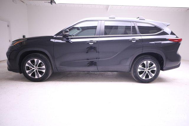 used 2023 Toyota Highlander car, priced at $32,797