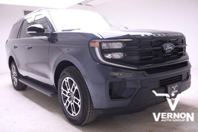 new 2025 Ford Expedition car, priced at $69,412