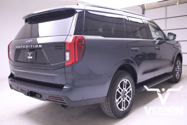new 2025 Ford Expedition car, priced at $69,412