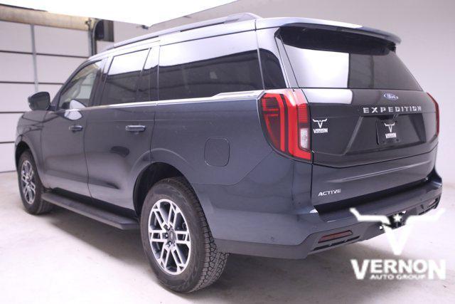 new 2025 Ford Expedition car, priced at $69,412