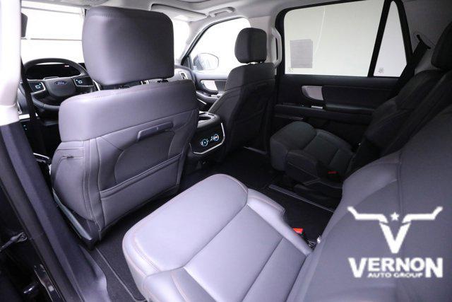 new 2025 Ford Expedition car, priced at $69,412